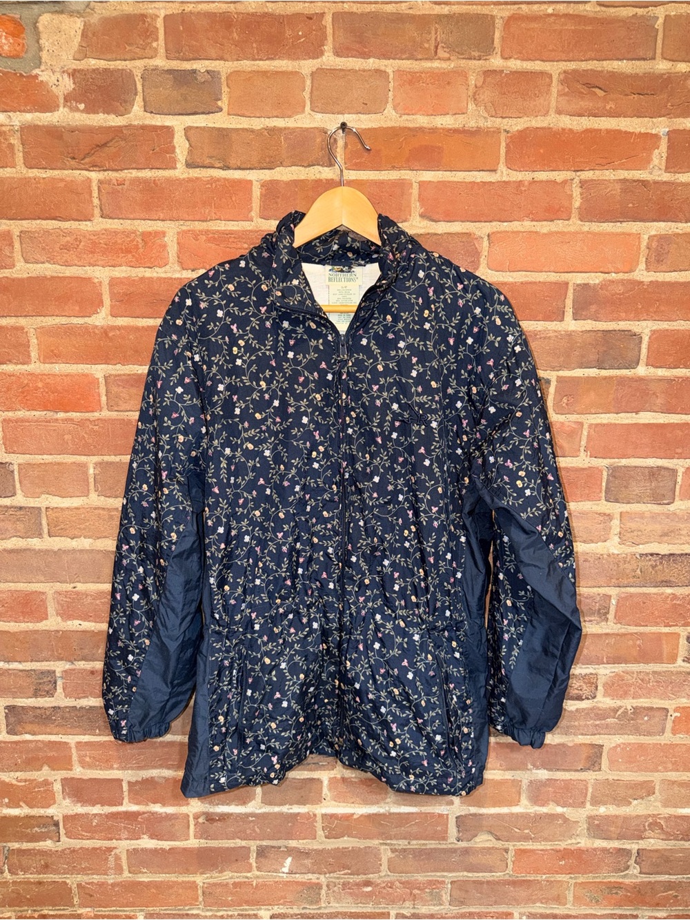 Northern Reflections Navy Floral Packable Jacket Women’s Rain Hooded Blue